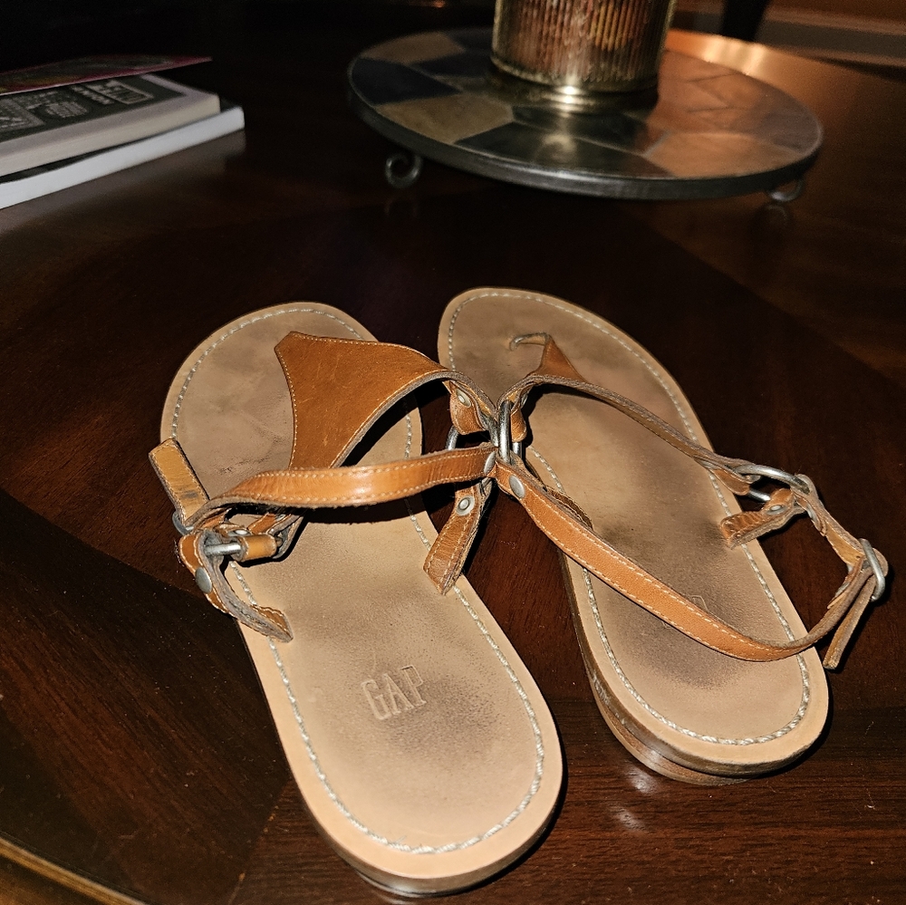 Sandals - Picture 3 of 3